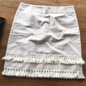 LOFT beige skirt with tassels - small